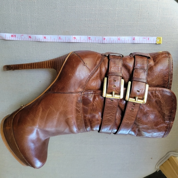 MICHAEL KORS brown leather worn two-way boots with faux shearling lining - Picture 12 of 16